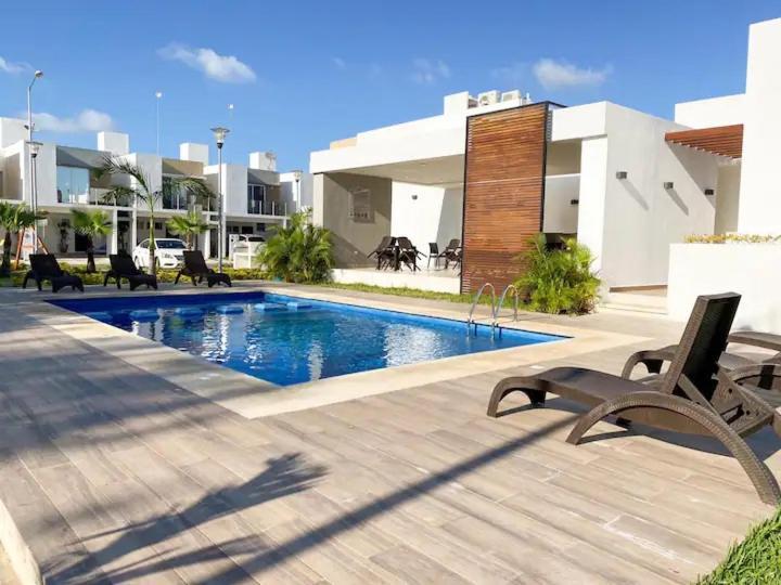 Elegante Y Preciosa Casa Con Excelente Ubicacion Villa Cancún Exteriör bild