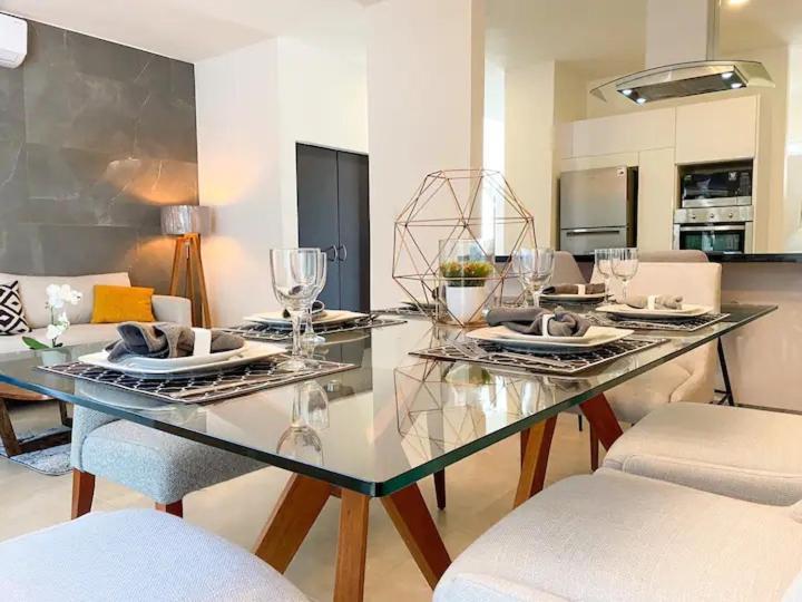 Elegante Y Preciosa Casa Con Excelente Ubicacion Villa Cancún Exteriör bild