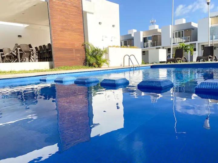 Elegante Y Preciosa Casa Con Excelente Ubicacion Villa Cancún Exteriör bild